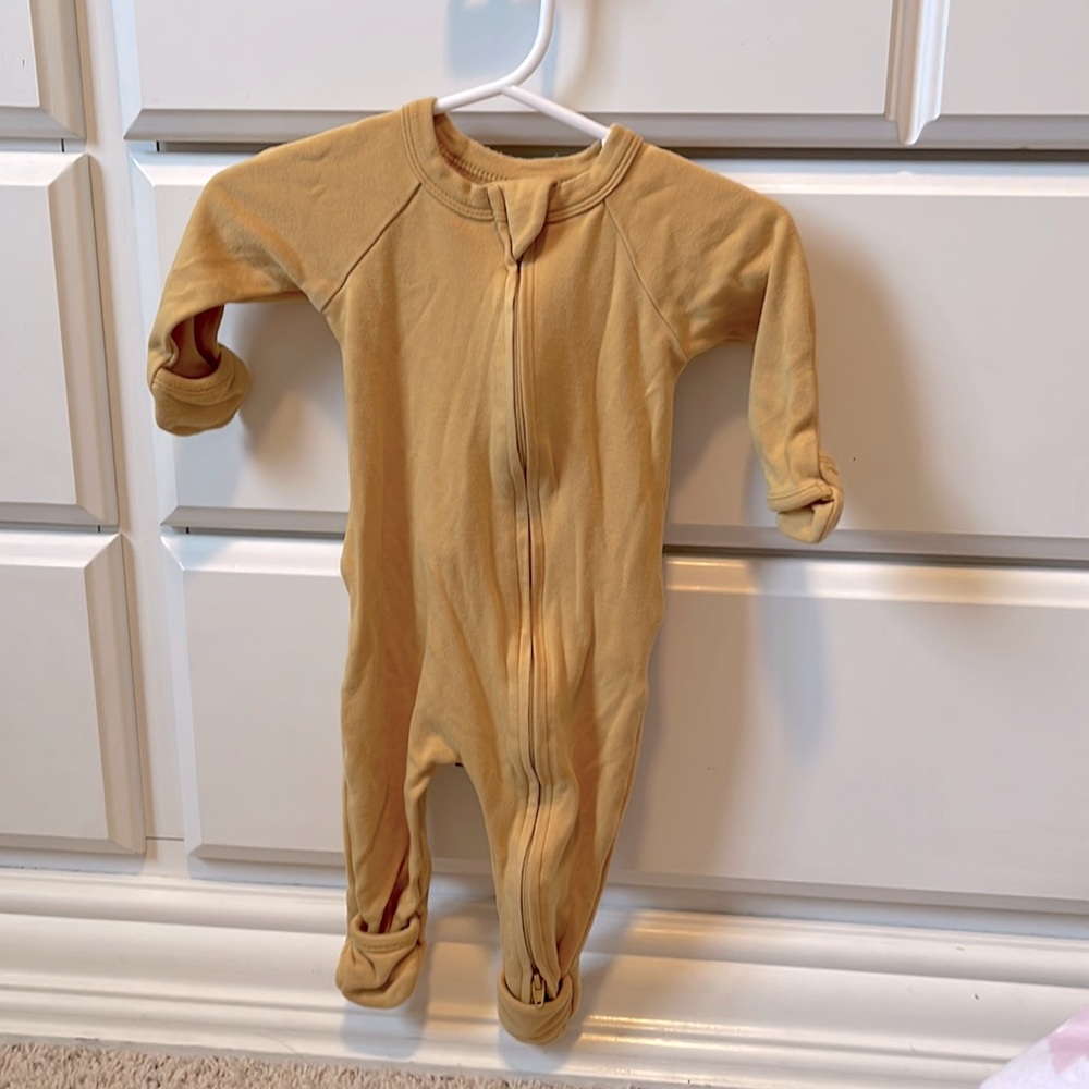Goumi Sleeper